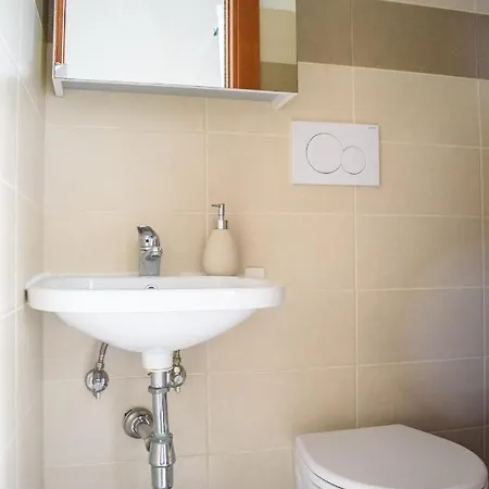 بيت للعطل Casa Melingi 47 *